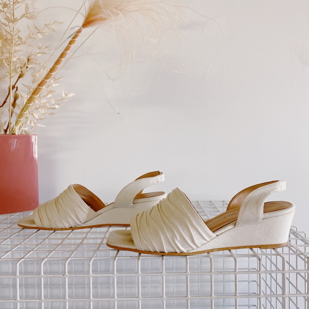 About Arianne white sandals 38
